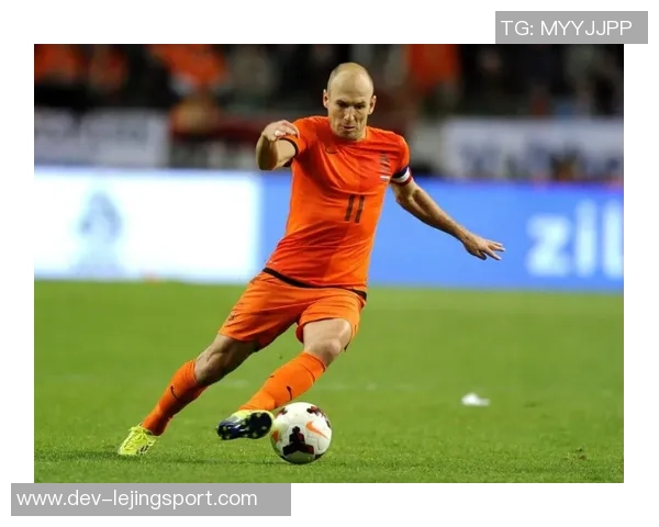 足球全能战士的传奇之路如何在绿茵场上书写辉煌与梦想